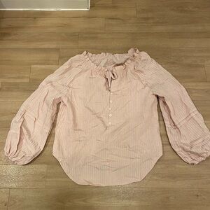 NWOT Womens long sleeve top//off shoulder